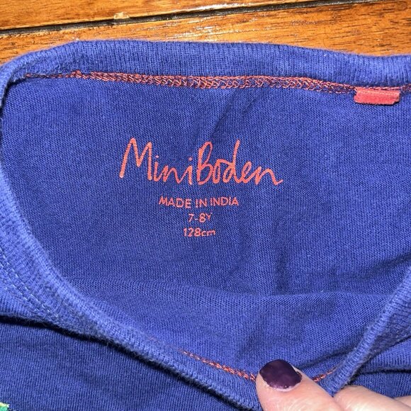 MINI BODEN Cute Front Appliqué "DINO" Shirt. 7-8 Years - Picture 3 of 3